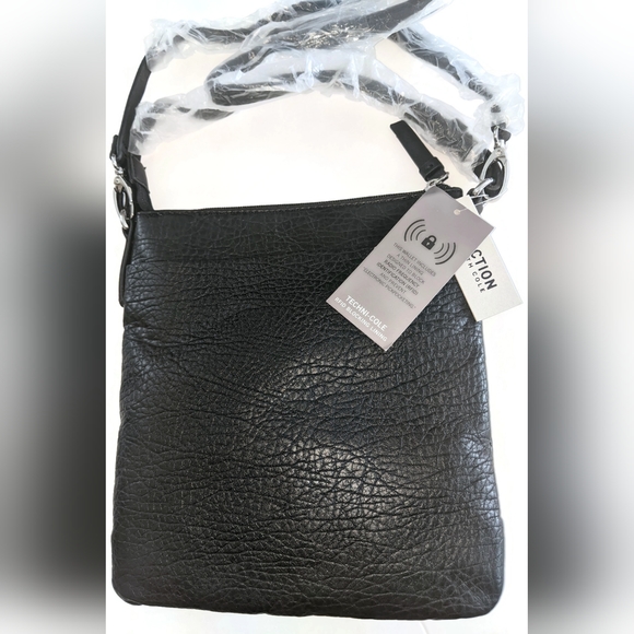 Kenneth Cole Black Crossbody Bag W/RFID - Picture 3 of 6